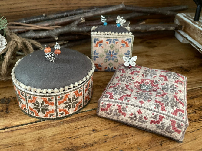 Pincushion Lovers Pin Set